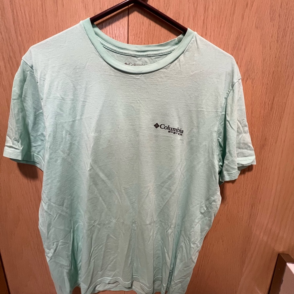 Columbia Men's Light Green Short Sleeve Tee